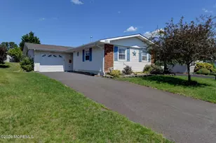 40 Sidney Ct, Brick, NJ 08723 - Photo 2