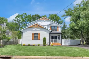 9 Pica Pl, Tinton Falls, NJ 07724 - Photo 4