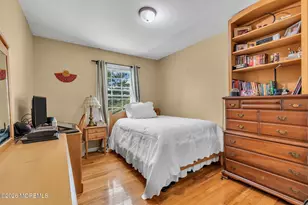 320 Harvard Pl, Morganville, NJ 07751 - Photo 18