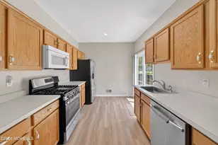 71 Burholme Dr, Robbinsville Township, NJ 08691 - Photo 6