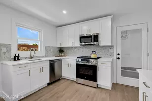 11 Dartmouth Rd, Sayreville, NJ 08859 - Photo 8