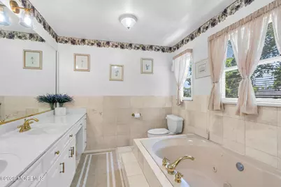2722 W Bangs Avenue, Neptune Township, NJ 07753 - Photo 38