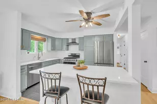 10 Coleridge Ave, Hazlet Township, NJ 07730 - Photo 8
