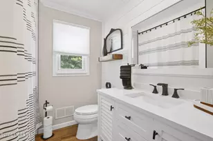 29 Alexander Ave, Freehold, NJ 07728 - Photo 20