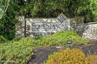 4 April Springs Court, Lakewood, NJ 08701 - Photo 34