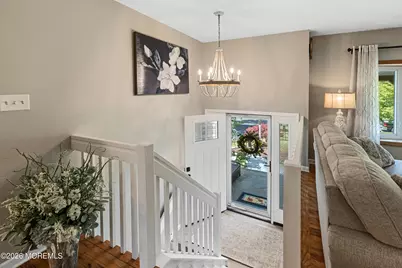 7 Oxford Road, Manalapan Township, NJ 07726 - Photo 4