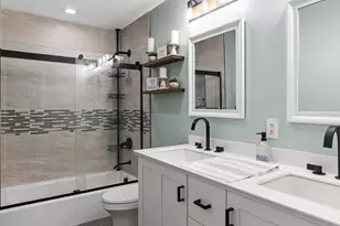 7 Oxford Rd, Manalapan Township, NJ 07726 - Photo 18