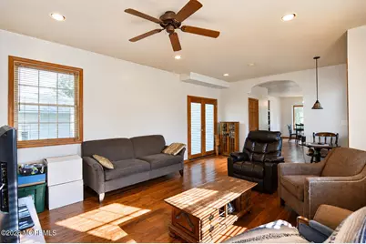 138 Church Street, Belford, NJ 07718 - Photo 22