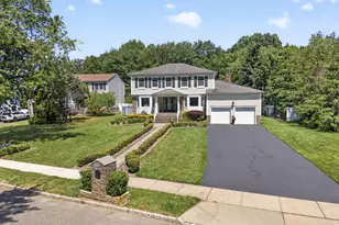 4 Catlett Ct, Manalapan Township, NJ 07726 - Photo 2