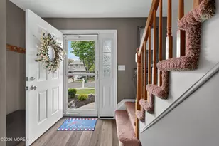 20 Oak Ln, Eatontown, NJ 07724 - Photo 2