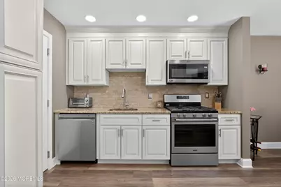 20 Oak Lane, Eatontown, NJ 07724 - Photo 6
