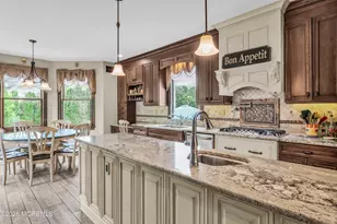 26 Carrington Ct, Old Bridge Township, NJ 08857 - Photo 4