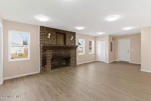40 Twilight Ave, Keansburg, NJ 07734 - Photo 8