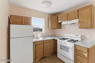 40 Twilight Ave, Keansburg, NJ 07734 - Photo 6