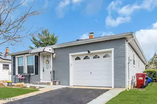 175 Liberta Dr, Toms River Township, NJ 08757 - Photo 2