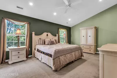 220 Hidden Lake Drive, Morganville, NJ 07751 - Photo 32