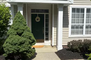 220 Hidden Lake Dr, Morganville, NJ 07751 - Photo 2