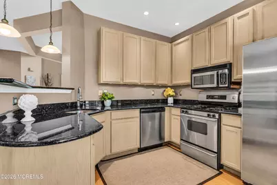 220 Hidden Lake Drive, Morganville, NJ 07751 - Photo 14
