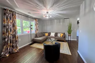 8 Palm Springs Ct, Toms River Township, NJ 08753 - Photo 4