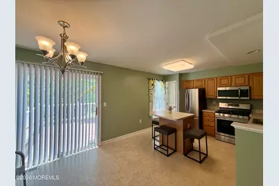 28 Abby Road, Farmingdale, NJ 07727 - Photo 2