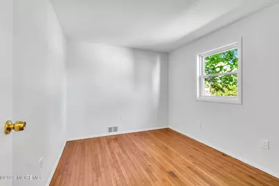28 Lockwood Avenue, Freehold, NJ 07728 - Photo 16