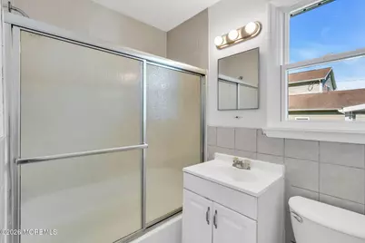 28 Lockwood Avenue, Freehold, NJ 07728 - Photo 18