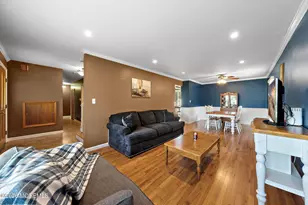 25 Carlow Way, Hazlet Township, NJ 07730 - Photo 4