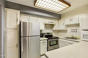 16 Woodlake Dr, Lakewood, NJ 08701 - Photo 6