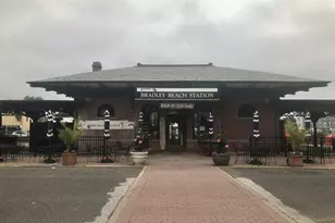 605 State Route 35, Neptune Township, NJ 07753 - Photo 18