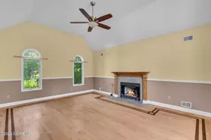 203 Superior Ct, Toms River Township, NJ 08755 - Photo 10