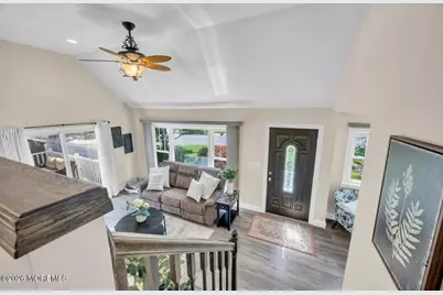 10 Collinson Drive, Middletown, NJ 07748 - Photo 8
