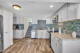 10 Collinson Dr, Middletown, NJ 07748 - Photo 10