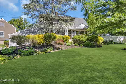 10 Collinson Drive, Middletown, NJ 07748 - Photo 2