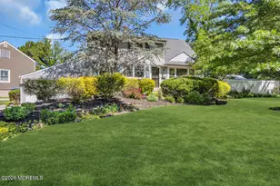 10 Collinson Dr, Middletown, NJ 07748 - Photo 2