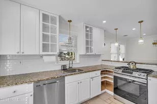 559 Dow Ave, Oakhurst, NJ 07755 - Photo 16