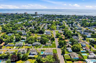 890 Red Oaks Dr, Long Branch, NJ 07740 - Photo 12