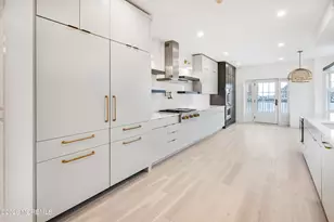 205 Edgemont Dr, Loch Arbour, NJ 07711 - Photo 10