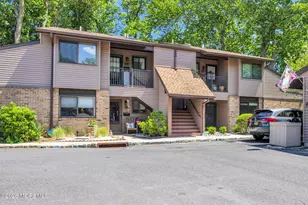 46 Friendship Ct, Red Bank, NJ 07701 - Photo 2