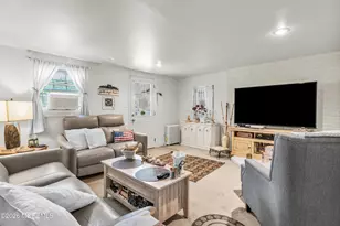 250 Broad St, Keyport, NJ 07735 - Photo 10