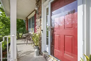 19 Chambry Ct, Freehold, NJ 07728 - Photo 4