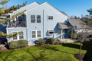5 Wingate Ct, Monroe Township, NJ 08831 - Photo 4