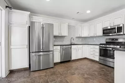 3 Whitemarsh Drive, Manalapan Township, NJ 07726 - Photo 14