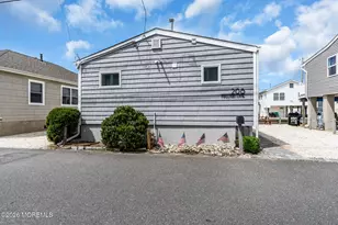 208 Mallard Ln, Lavallette, NJ 08735 - Photo 4