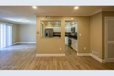 34 Harbor Circle, Freehold, NJ 07728 - Photo 6