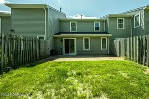 34 Harbor Cir, Freehold, NJ 07728 - Photo 12