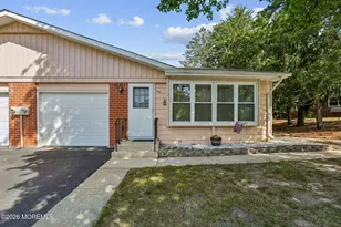 11 B Moccasin Dr, Whiting, NJ 08759 - Photo 1