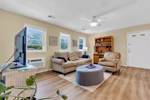 601 Mistletoe Ave, Point Pleasant, NJ 08742 - Photo 6