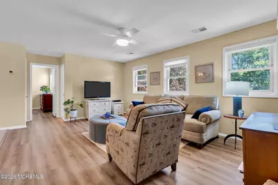 601 Mistletoe Avenue #9, Point Pleasant, NJ 08742 - Photo 4