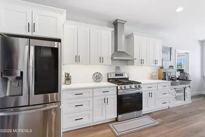38 W Concourse, Aberdeen Township, NJ 07735 - Photo 6