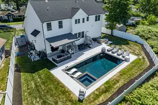 38 W Concourse, Aberdeen Township, NJ 07735 - Photo 4
